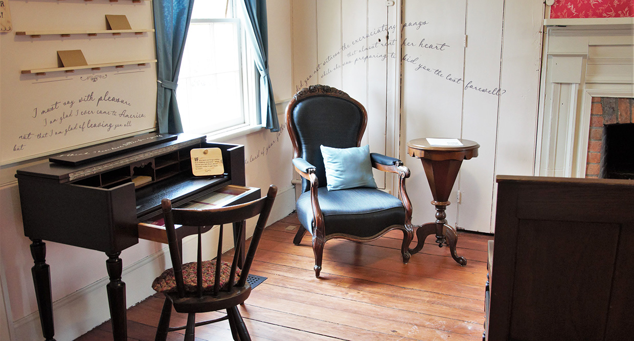 parlour of Flynn House at Black Creek Pioneer Village